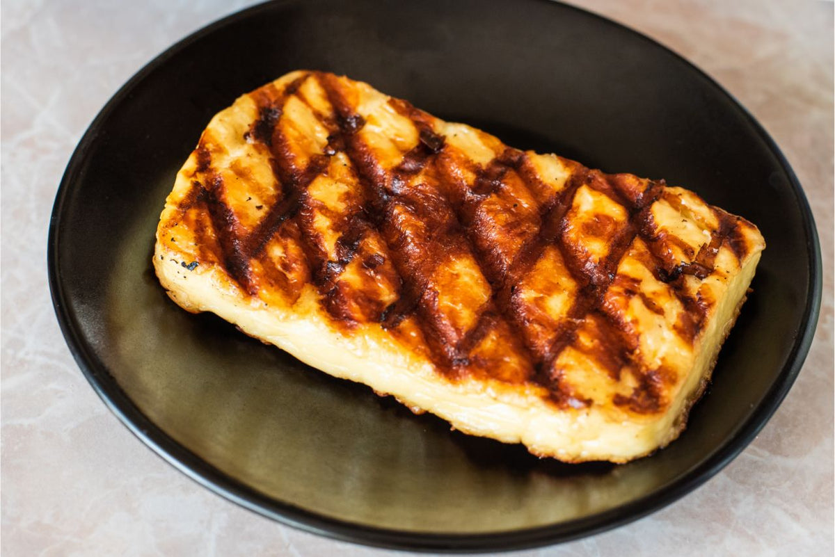Halloumi Grillkäse in leckerer Petersilien-Marinade – KOMOTO® Grillmatten Halloumi Grillkäse in leckerer Petersilien-Marinade – KOMOTO® Grillmatten